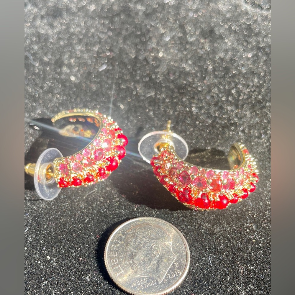 NWT Kendra Scott Krista Gold Hoop Earrings in Red Mix. Charming 🥰 - Picture 5 of 6